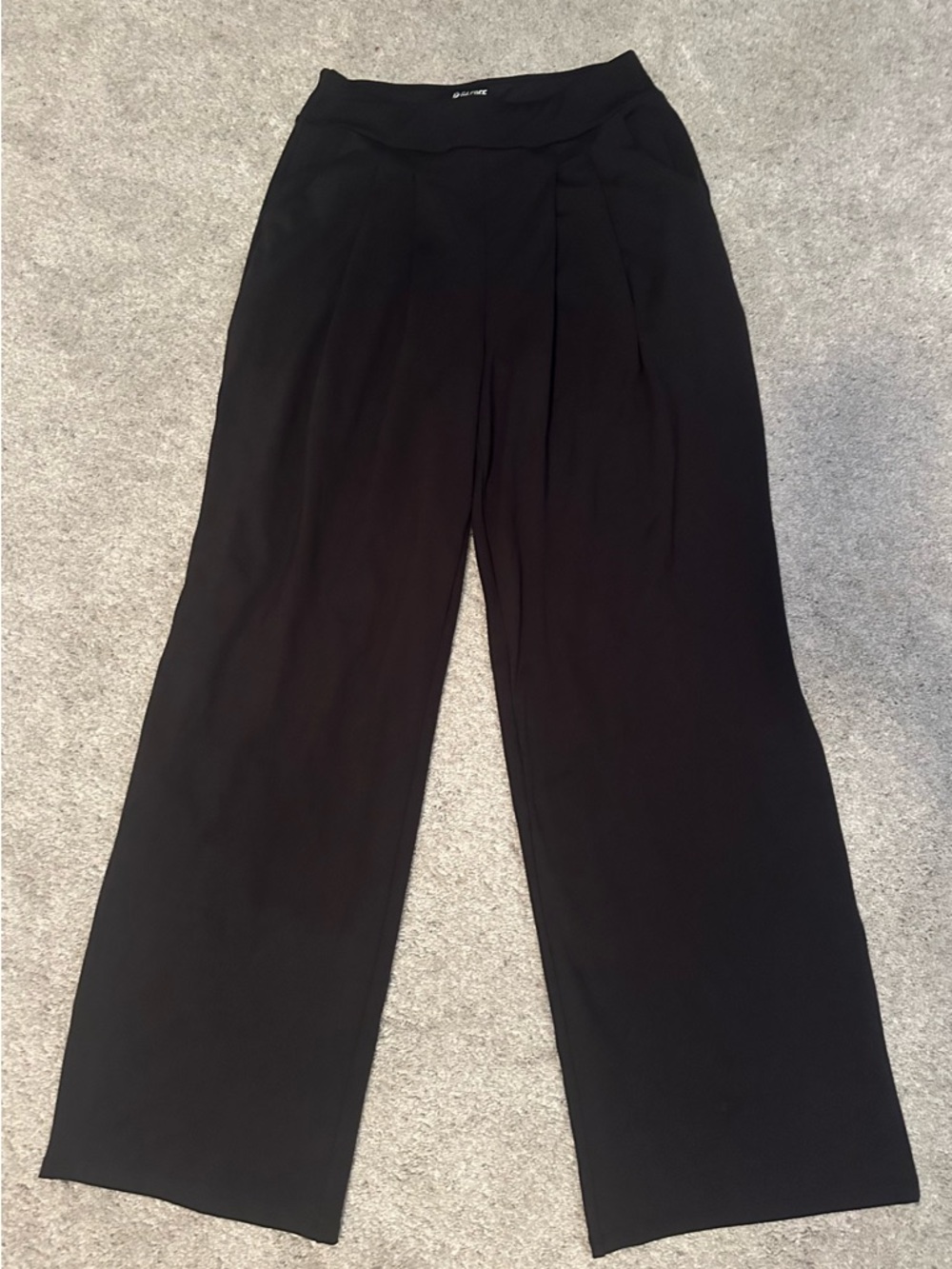Black Wide-Leg Trousers - Effortless Work-to-Weekend Style - size small - G4Free